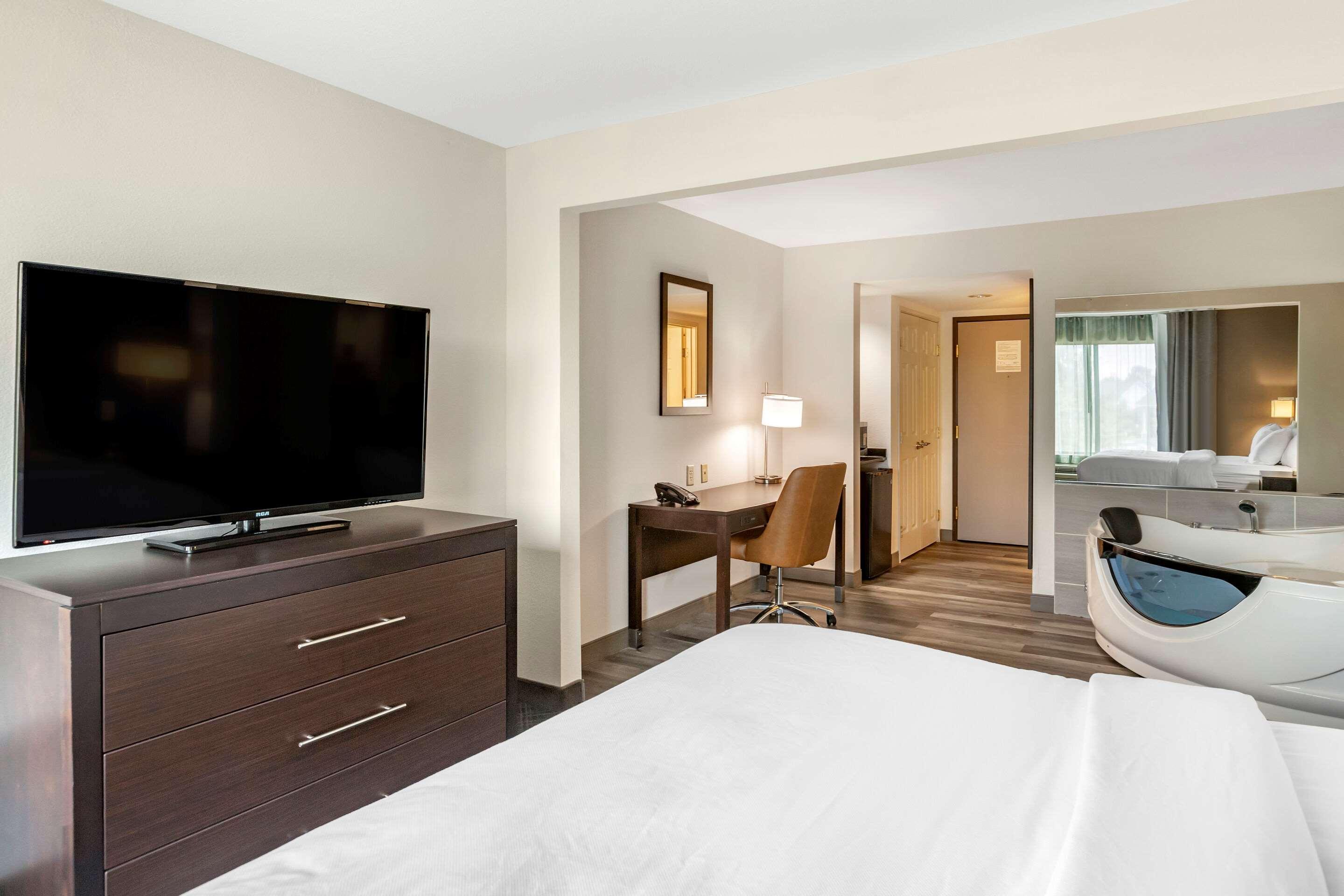 Comfort Inn & Suites Grand Blanc-Flint מראה חיצוני תמונה