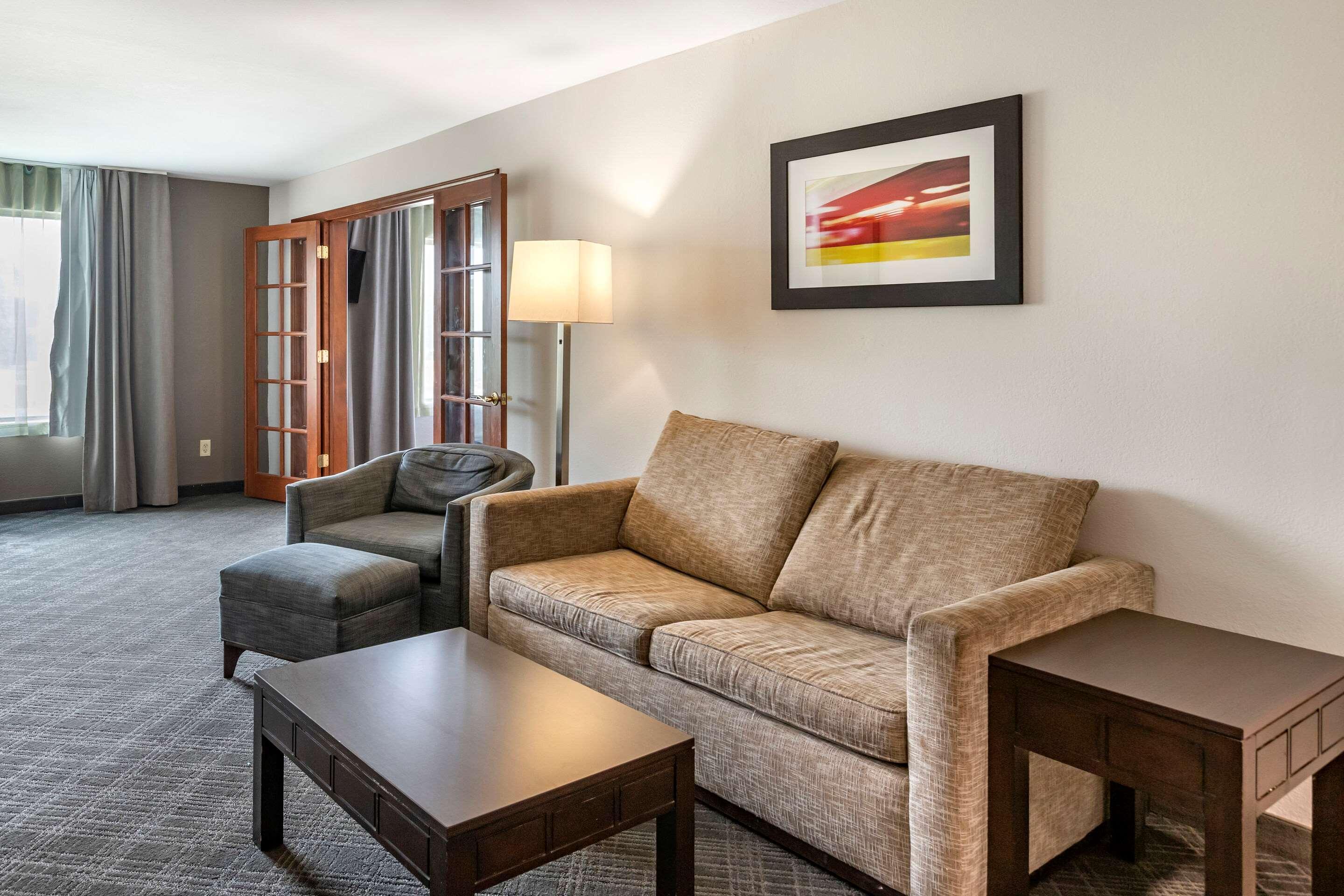 Comfort Inn & Suites Grand Blanc-Flint מראה חיצוני תמונה