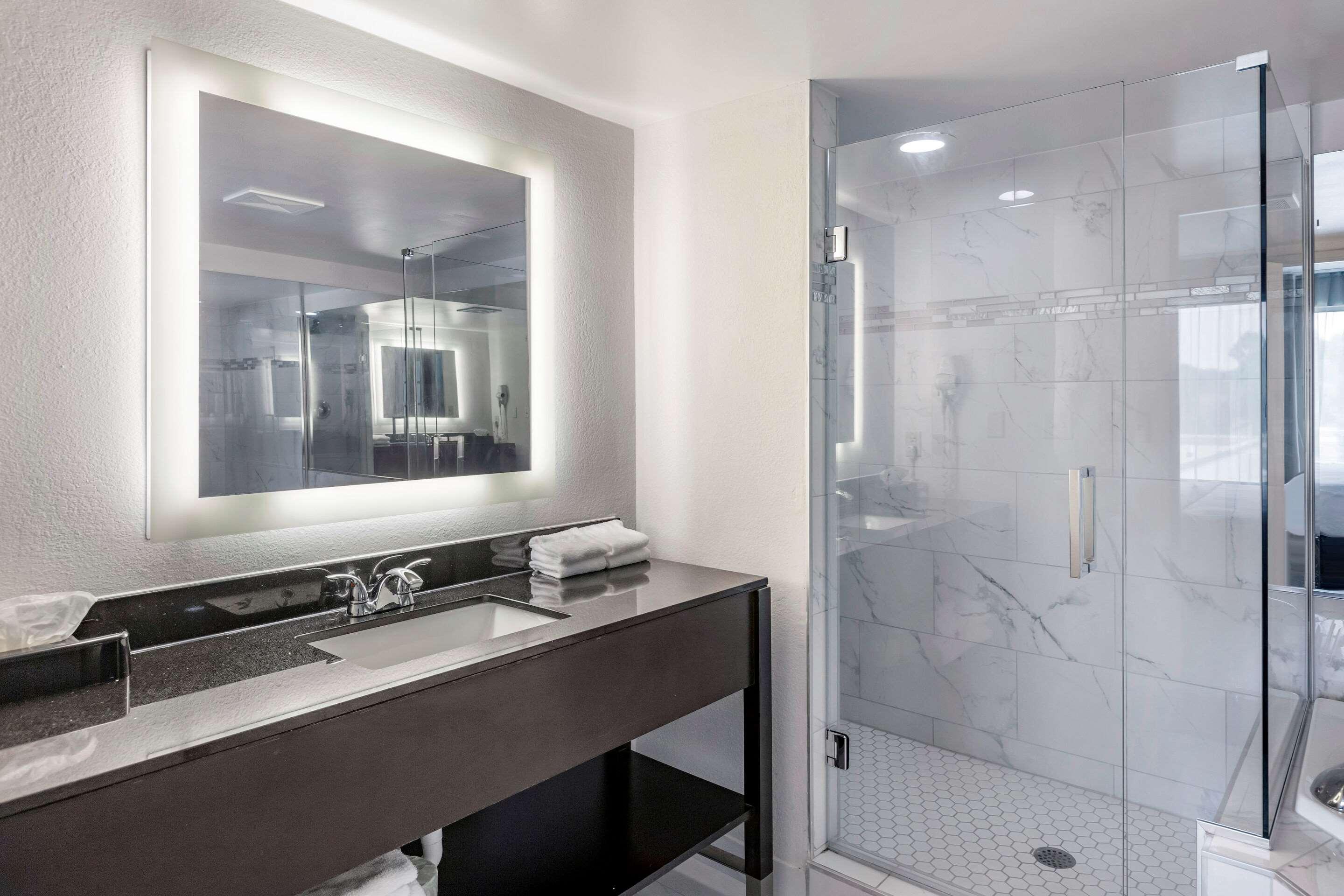 Comfort Inn & Suites Grand Blanc-Flint מראה חיצוני תמונה