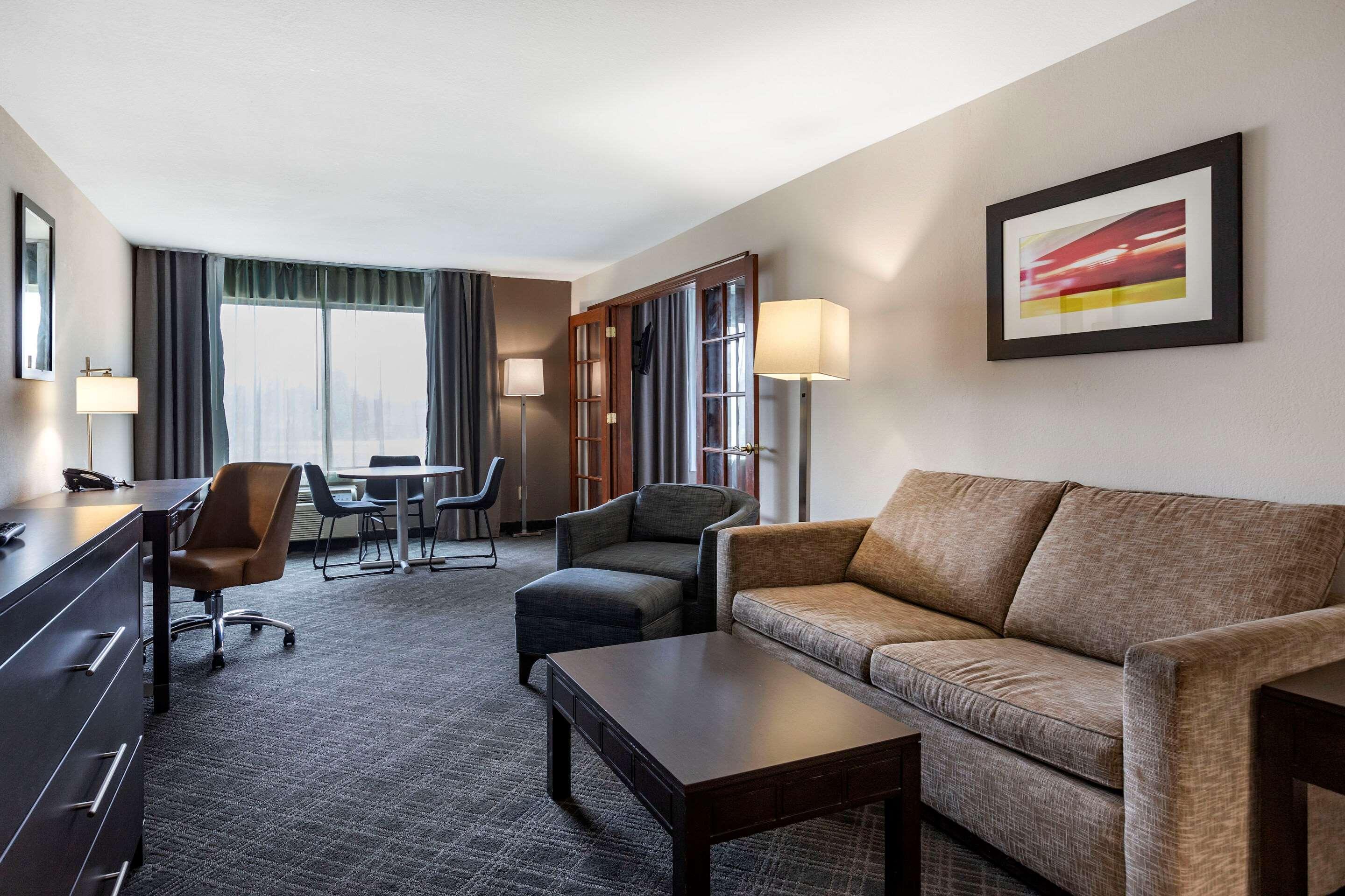 Comfort Inn & Suites Grand Blanc-Flint מראה חיצוני תמונה